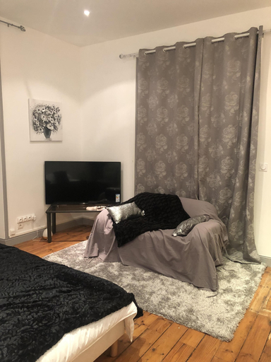 Bedroom 2, L'hommage, Dordogne