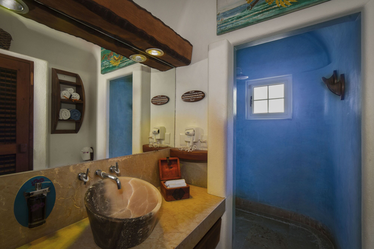Bathroom 4, The Inn at Manzanillo Bay, La Union