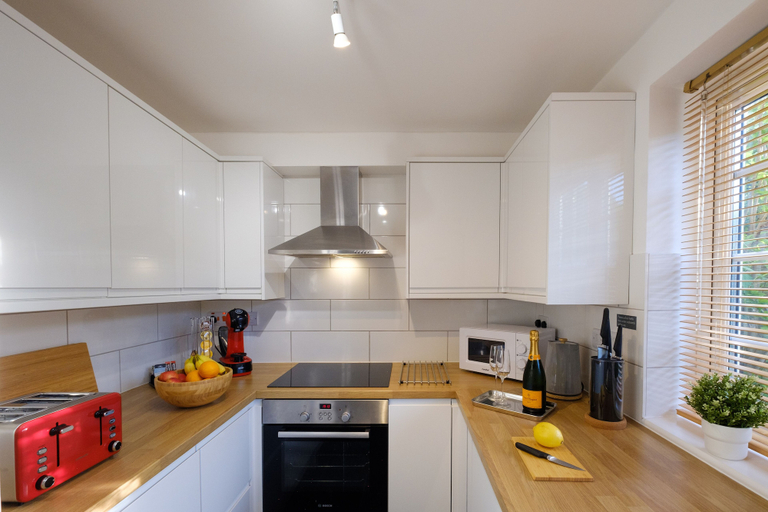 Others 5, Riverwalk Apartment One, Slough