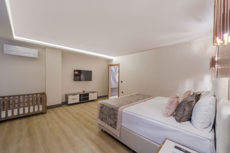 Bedroom 4, Sealife Royal, Antalya