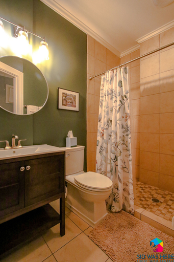Bathroom 4, The Irish Bar near Bay Historic Savannah, Chatham