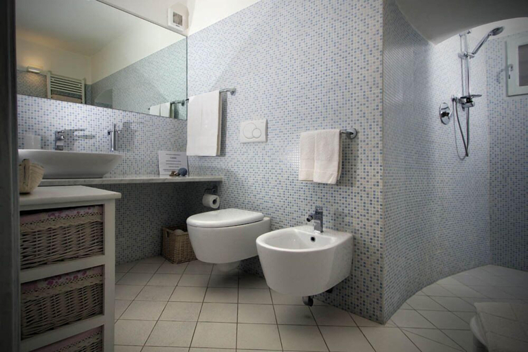 Bathroom 5, La Casa Di Alessia, Genova