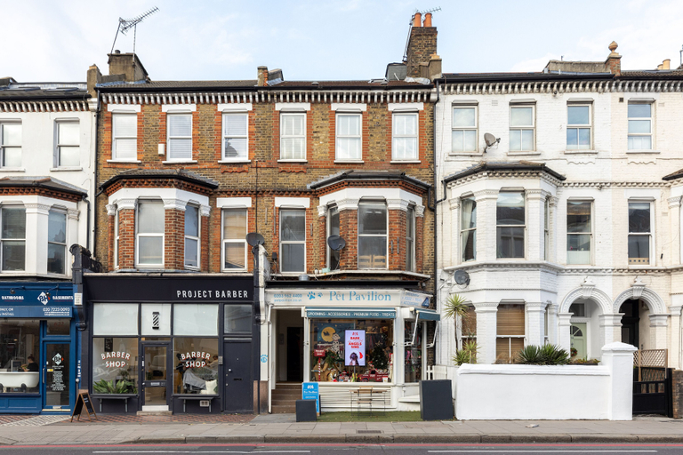 Exterior & Views, Amazing Flat in Battersea, London