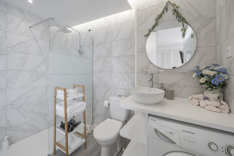Bathroom, Studio With sea View - Funchal Sea View I, Funchal