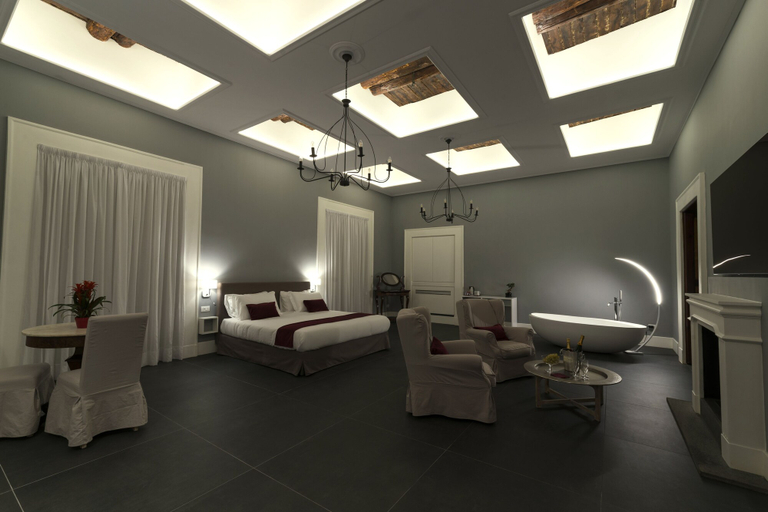 Bedroom 4, Foro Carolino, Napoli