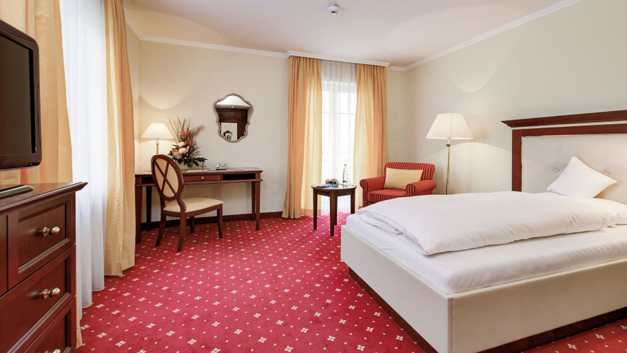 Bedroom 4, Kurhotel Zink, Passau