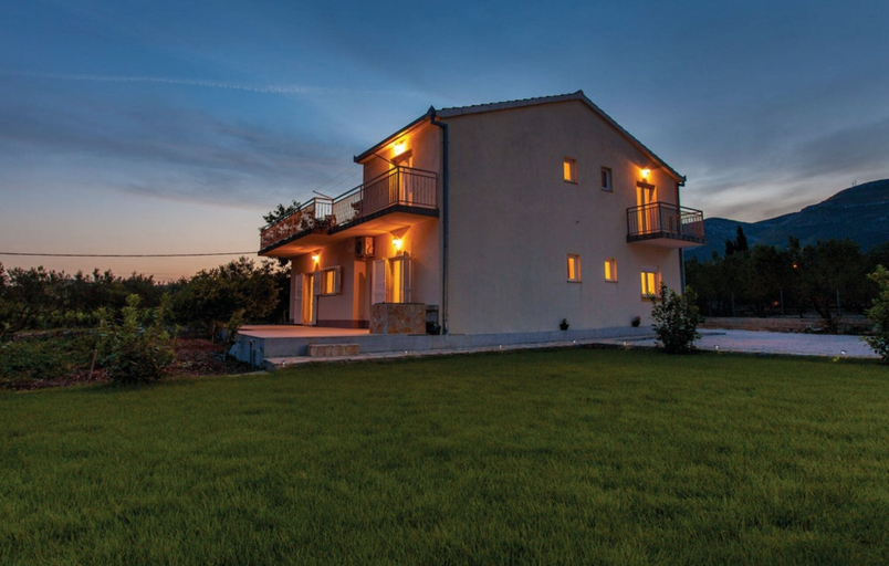 Exterior & Views, Holiday Home Lucija, Kaštela