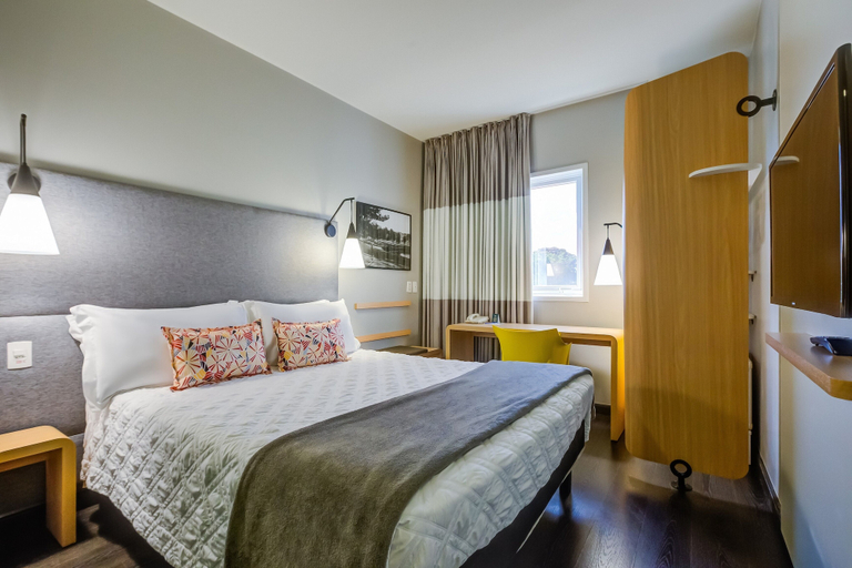 Bedroom 4, Rio Hotel by Bourbon Indaiatuba, Indaiatuba