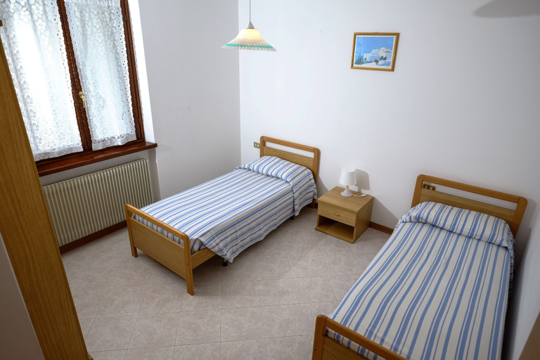 Bedroom 2, Residence Fiore, Trento