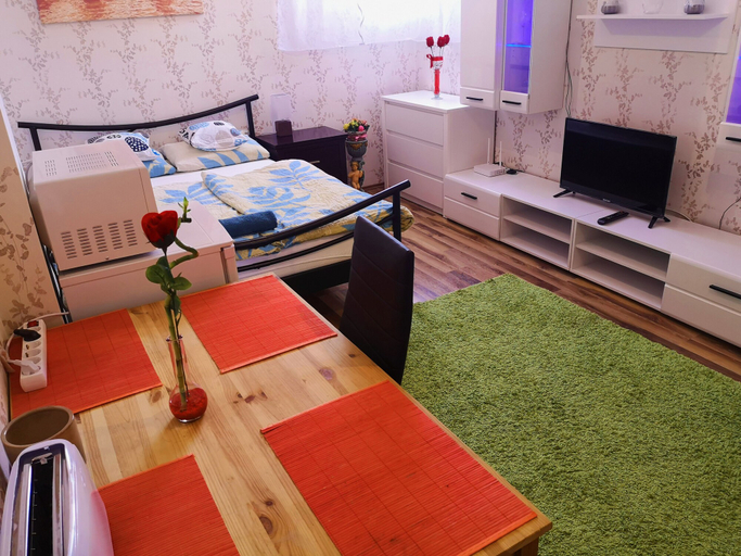 Bedroom 2, Csillag Apartman, Kisvárda
