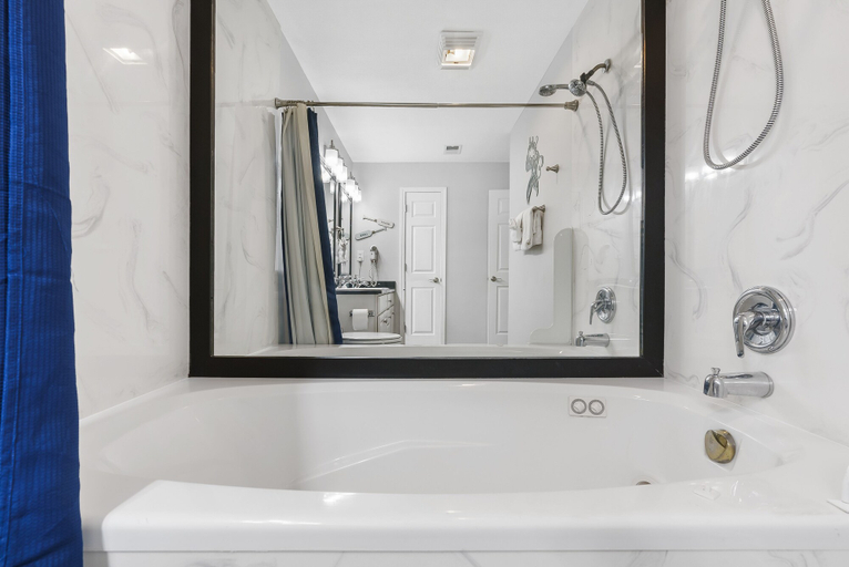 Bathroom 4, Pointe Pleasure, Taney