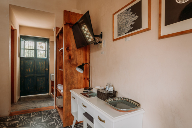 Bathroom 5, WAYE, Valladolid