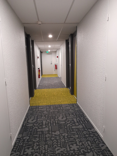 Others 5, Ibis Budget Fresnes, Val-de-Marne
