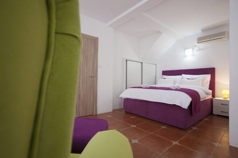 Bedroom 4, Apartments Grand