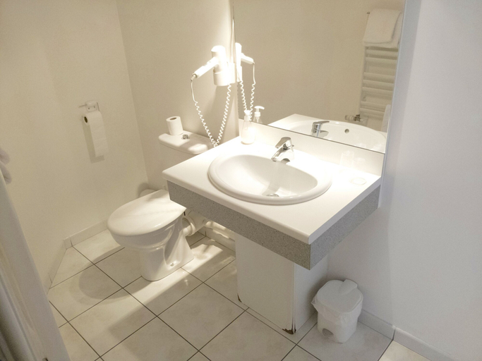 Bathroom 4, Hôtel La Bosselle, Loire-Atlantique