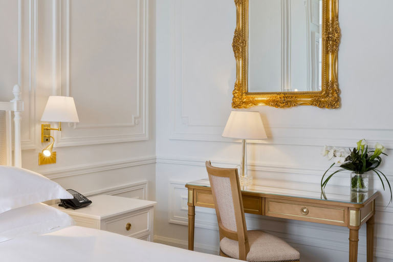 Bedroom 2, Hôtel du Palais Biarritz, in The Unbound Collection by Hyatt, Pyrénées-Atlantiques