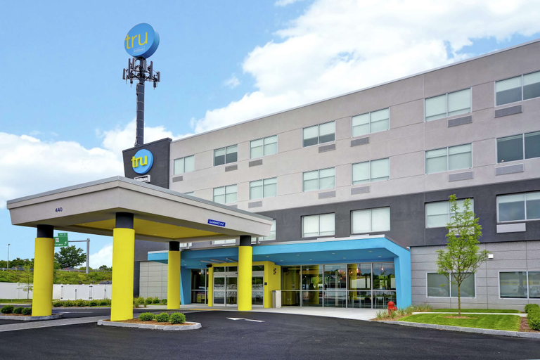Exterior & Views 2, Tru by Hilton Chicopee Springfield, Hampden