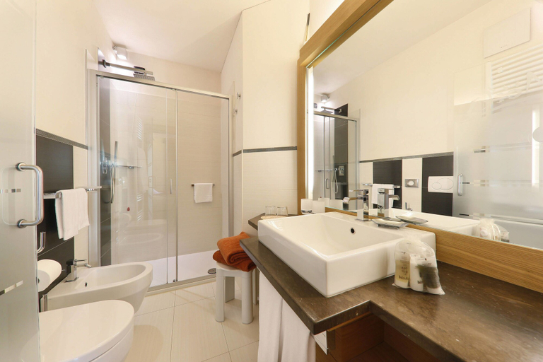 Bathroom 4, MOTA hotel, Sondrio