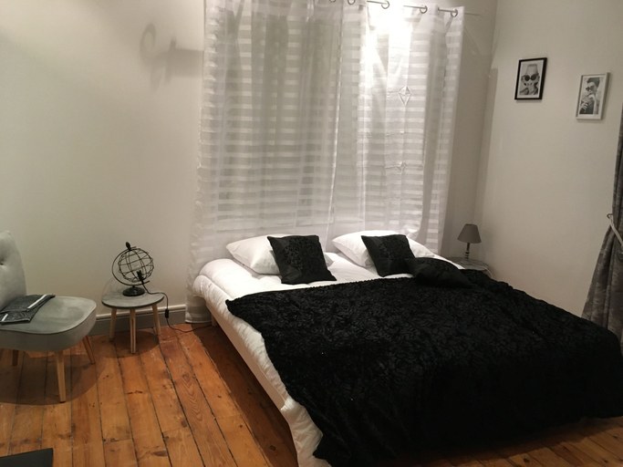 Bedroom 3, L'hommage, Dordogne