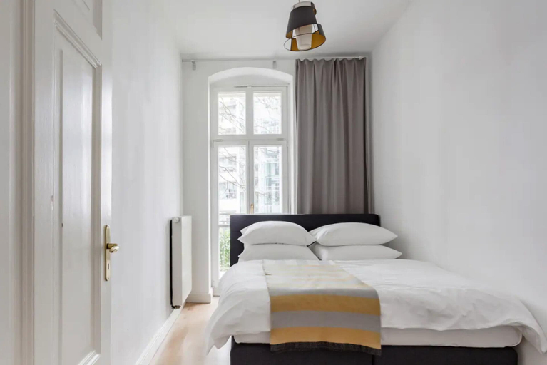 Bedroom 4, Top Luxury Space Spree Mitte Berlin, Berlin