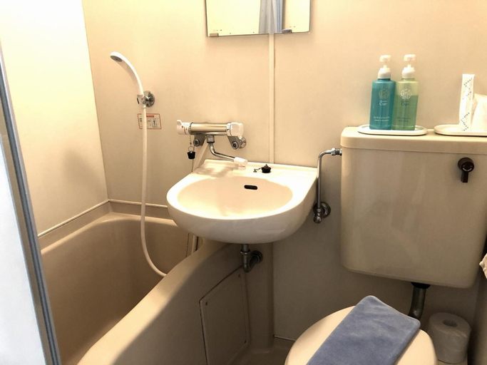 Bathroom 4, Garden Hotel Yamato, Hikone