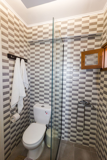 Bathroom 5, Galini Apartment, South Aegean