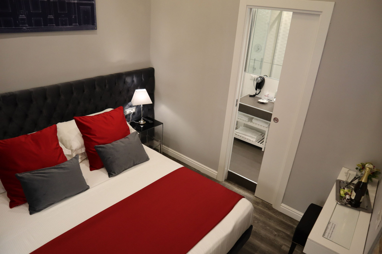 Bedroom 3, Millina Suites In Navona, Rome