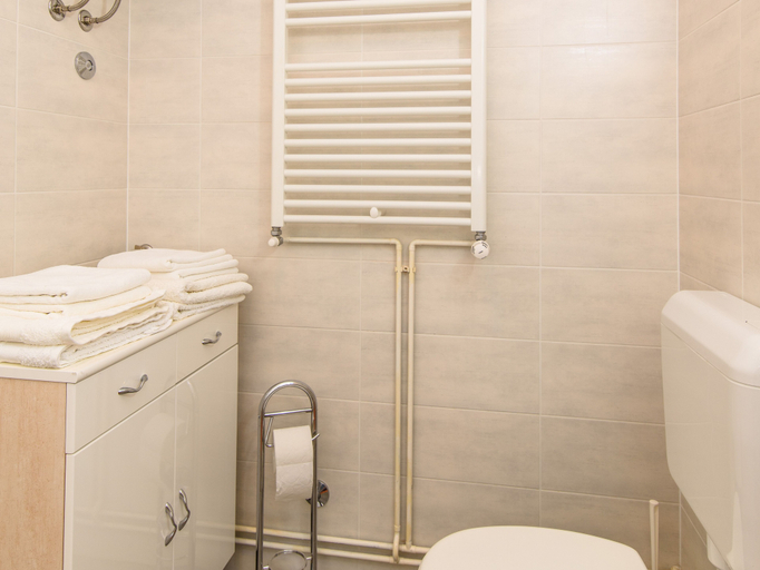 Bathroom 3, Apartments Beba - Peaceful Location, Trogir