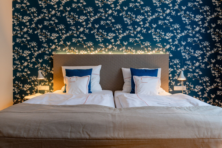 Bedroom 3, Hotel Am Torturm, Kitzingen