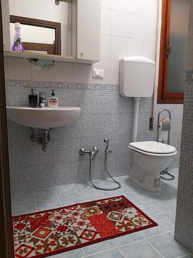 Bathroom 5, Venice Star House, Venezia