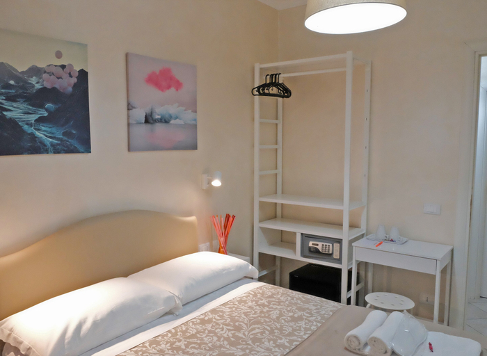 Bedroom 4, Re Monti Guesthouse, Rome