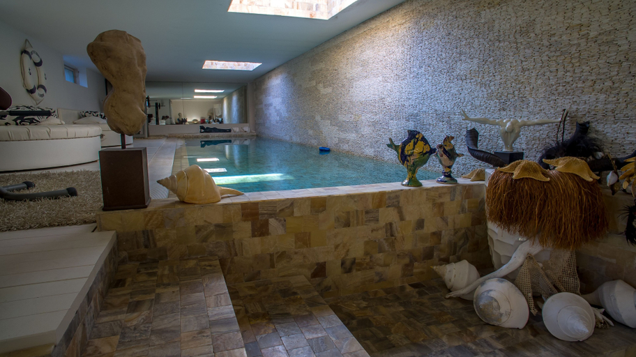 Others 5, Plenilunio Beach House, Bari