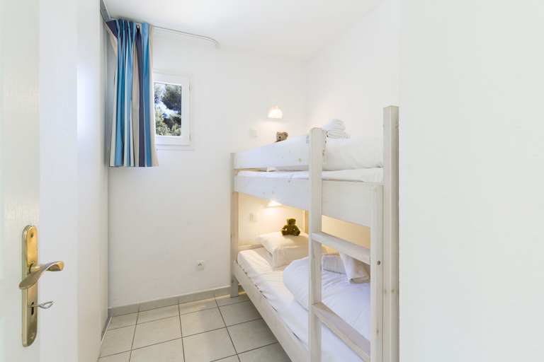 Bathroom 3, Garden & City Six-Fours-les-Plages, Var