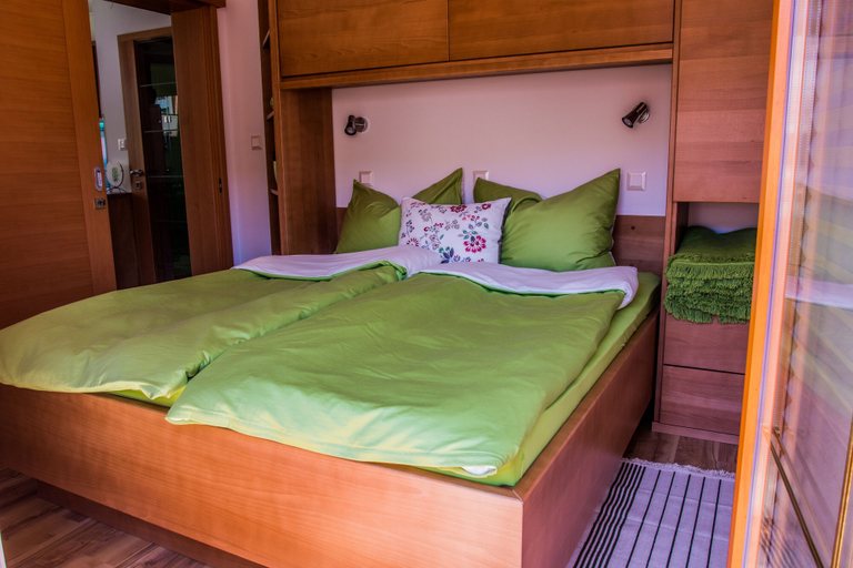Bedroom 3, Apartments BBI, Luce