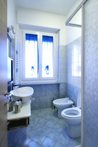 Bathroom 4, B&B il Rosso e il Blu, Cuneo