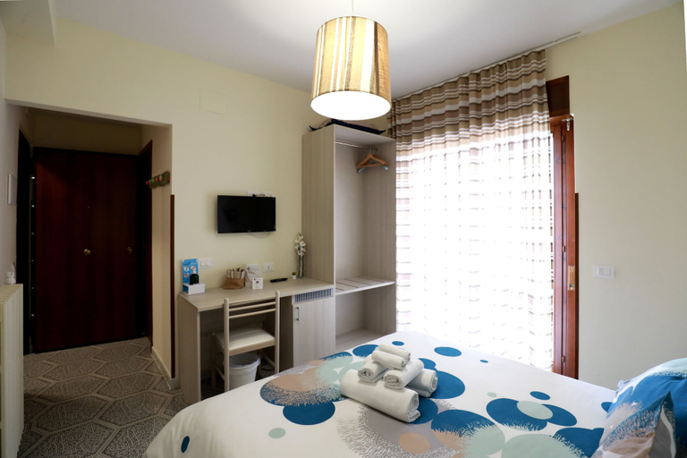 Bedroom 4, B&B Il Tritone, Salerno
