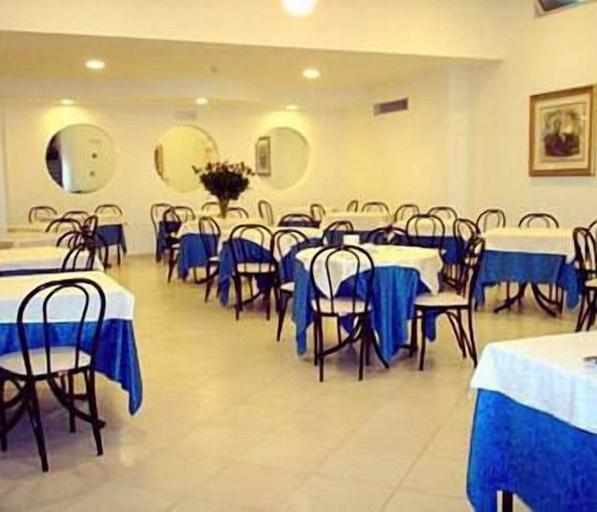 Food & Drinks 5, Hotel Mayor, Latina