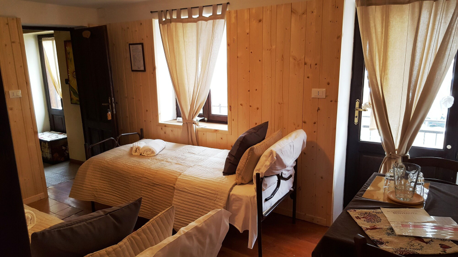 Bedroom 4, Locanda Aquila Bianca, Torino