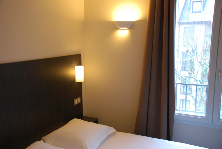 Bedroom 3, Ruthenium Hotel, Aveyron