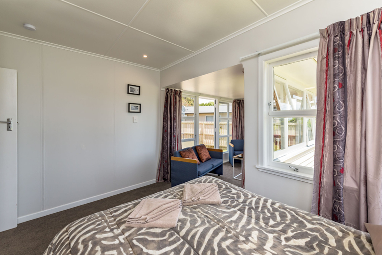 Bedroom 3, Waitangi Beach Bach 30B, Far North
