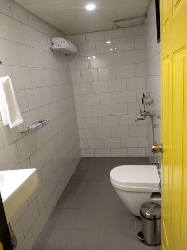 Bathroom 4, IStayHotels Jubilee Hills Hyderabad, Hyderabad