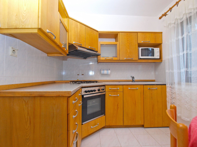 Others 5, Apartment 1210, Medulin