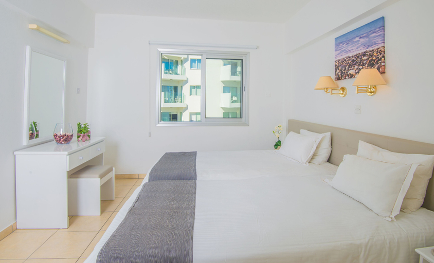 Bedroom 3, Alva Hotel Apartments
