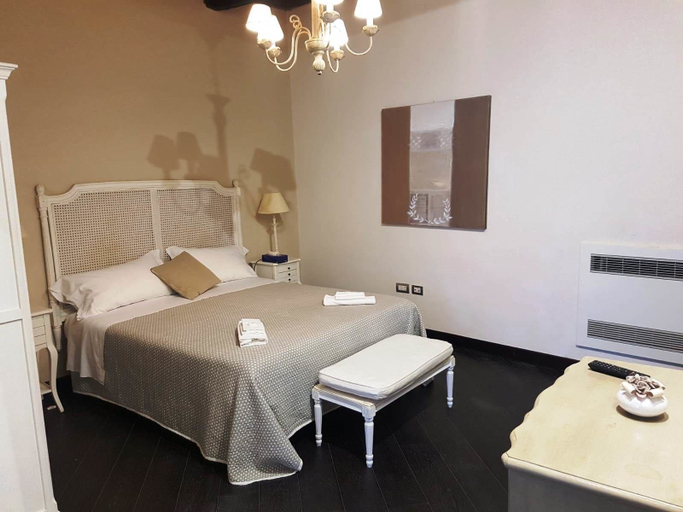 Bedroom 3, Zelzar Salerno Centro, Salerno
