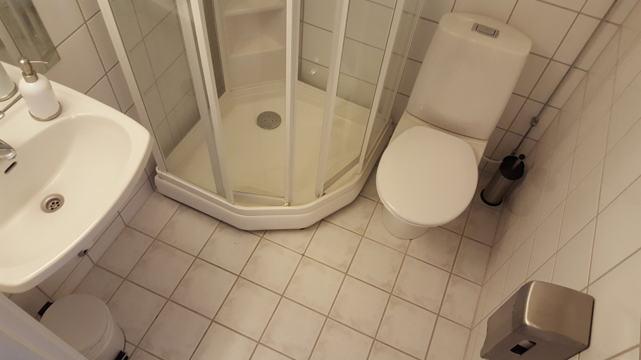 Bathroom 3, Kjerringøy Bryggehotell, Bodø