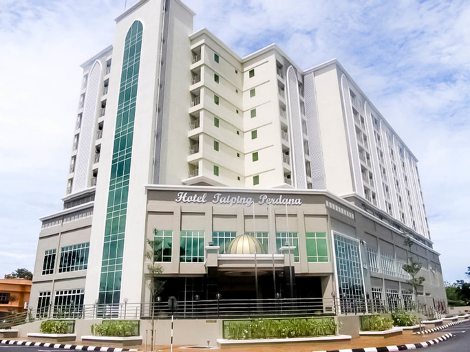 Exterior & Views 8