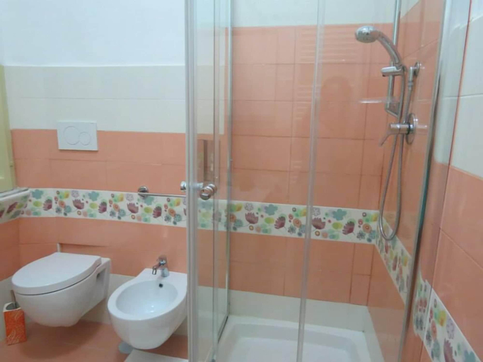 Bathroom 2, B&B Rome Charming House, Rome