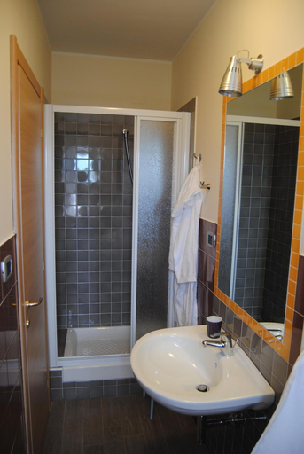 Bathroom 5, Alla Corte Blu B&B, Potenza