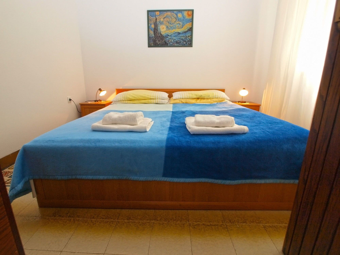 Bedroom 3, Apartment 729, Fažana