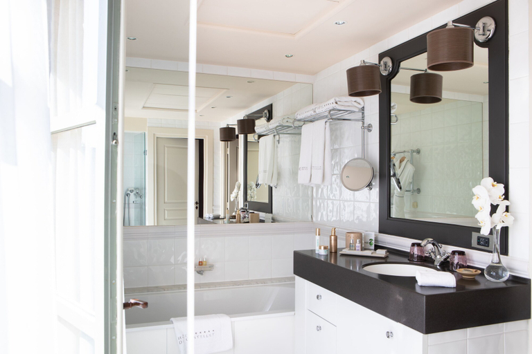 Bathroom 5, Hôtel & Spa du Castellet, Var